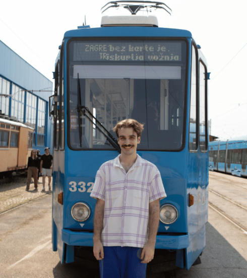 Fotografija Frana Vasilića na snimanju seta u ZET tramvaju