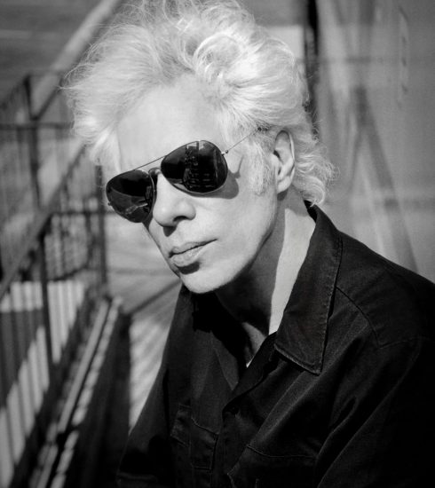 Crno bela portret fotografija Jim Jarmusch