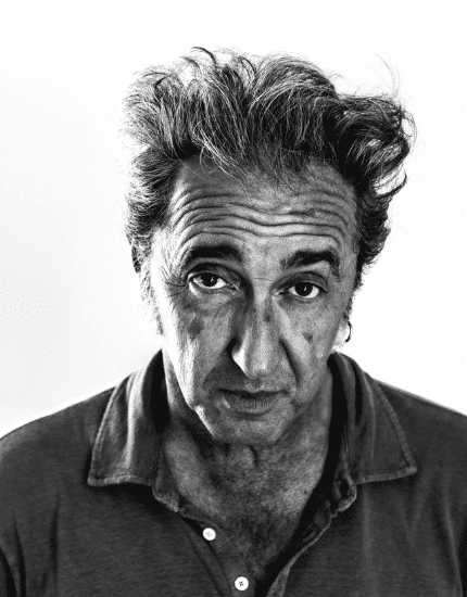 Crno bela portret fotografija Paola Sorentina